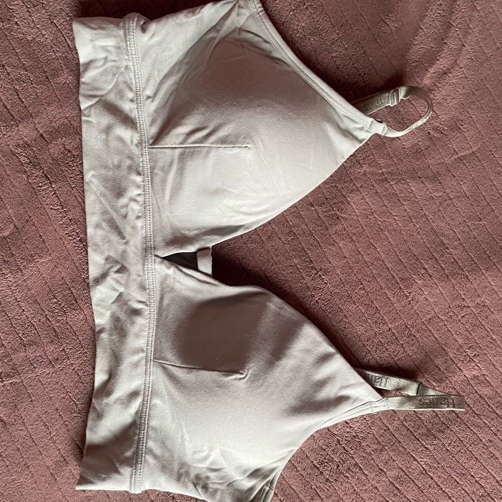 Hanes Women's Light Green Bra